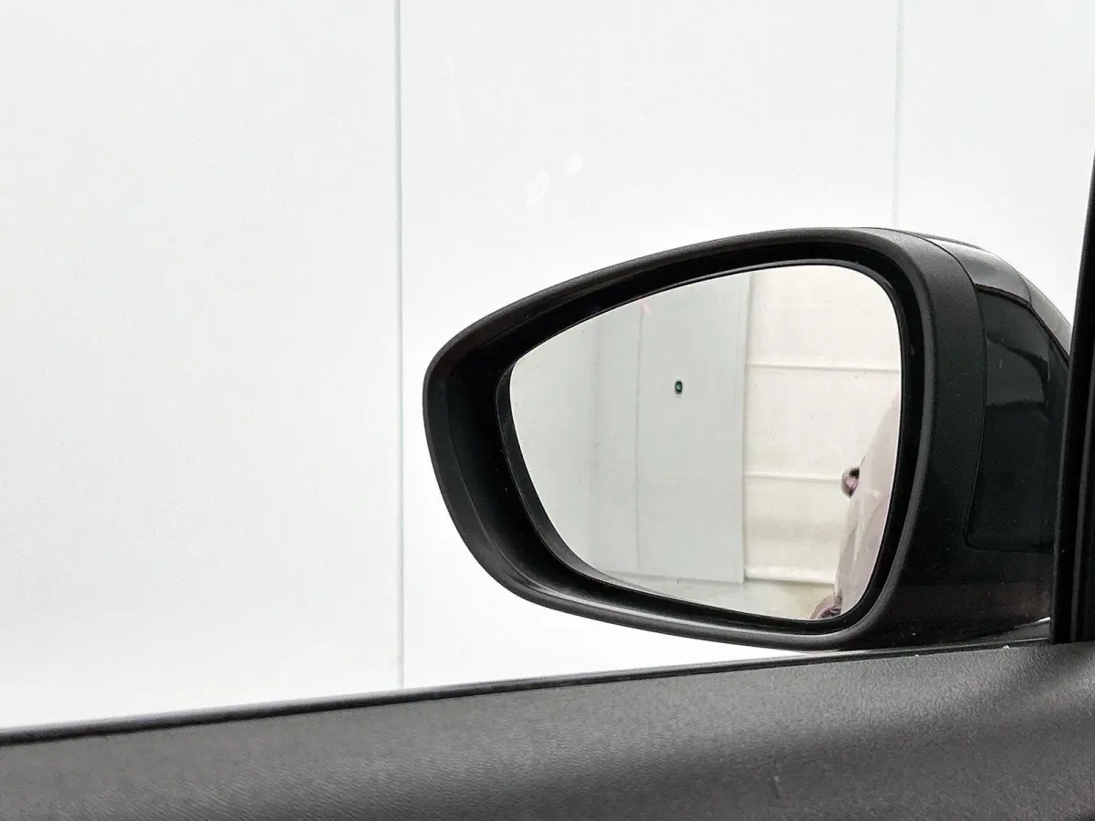 1.2 Turbo GS Line | 110pk | Navigatie | 41.000km | 17" Zwarte Velgen | Hoge Instap! |