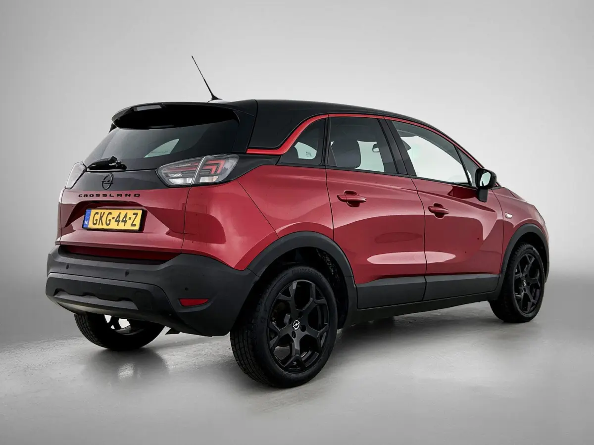 1.2 Turbo GS Line | 110pk | Navigatie | 41.000km | 17" Zwarte Velgen | Hoge Instap! |