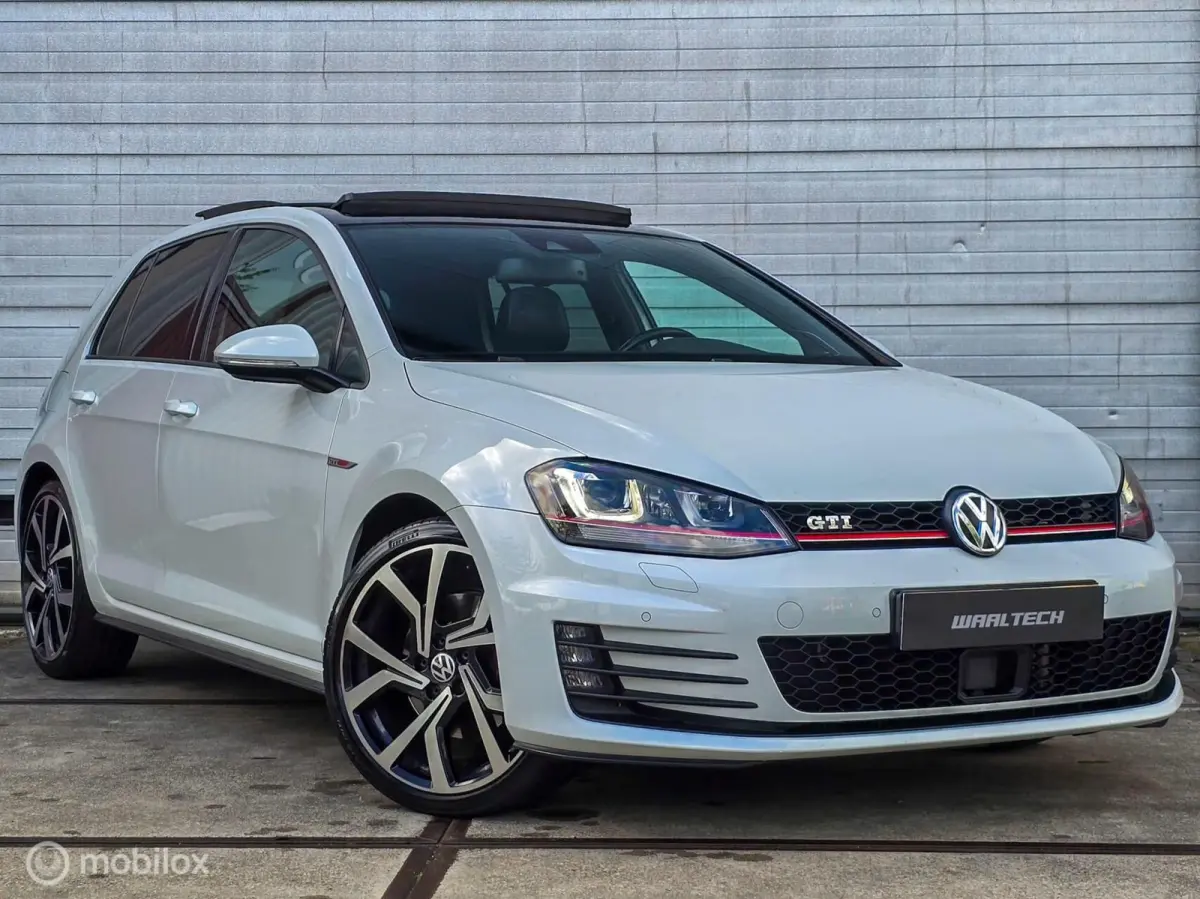2.0 GTI PERFORMANCE/PANO/LEER/DYN/CARPLAY