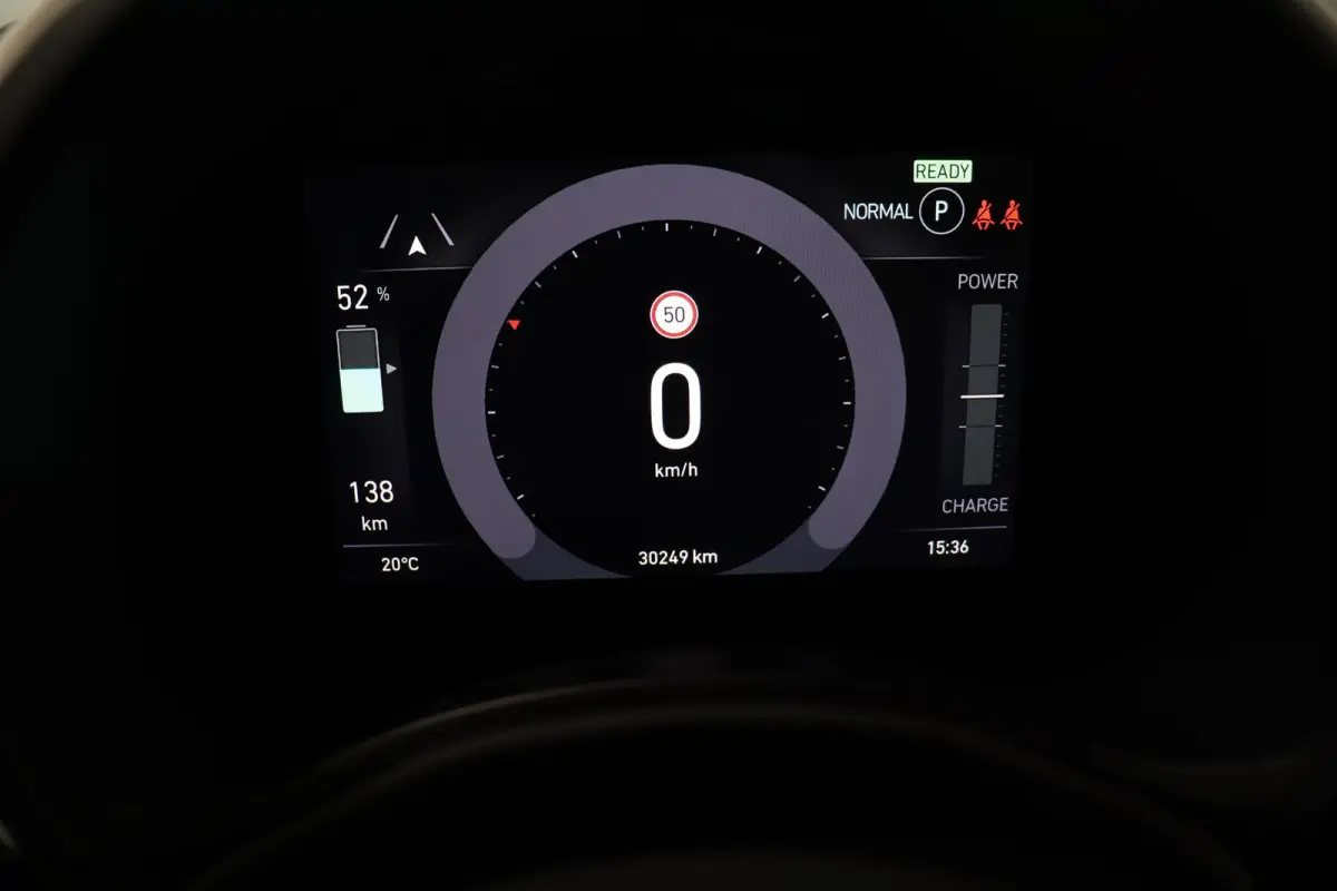 Icon 42 kWh | 320km WLTP | 85KWh Snelladen | Cruise control | Apple Carplay & Android Auto |