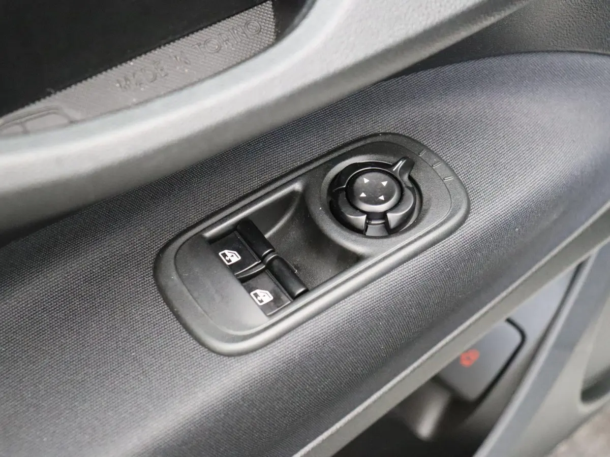 Icon 42 kWh | 320km WLTP | 85KWh Snelladen | Cruise control | Apple Carplay & Android Auto |
