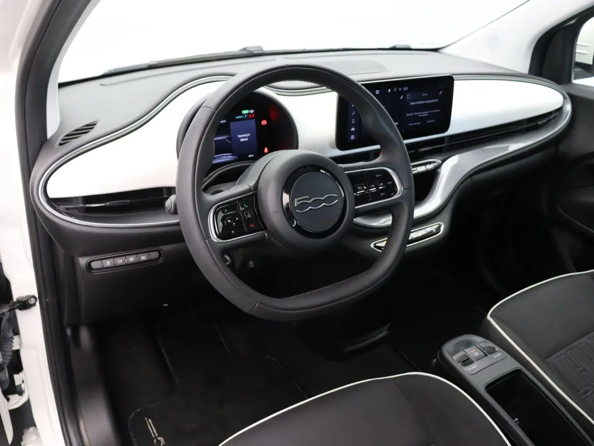 Icon 42 kWh | 320km WLTP | 85KWh Snelladen | Cruise control | Apple Carplay & Android Auto |