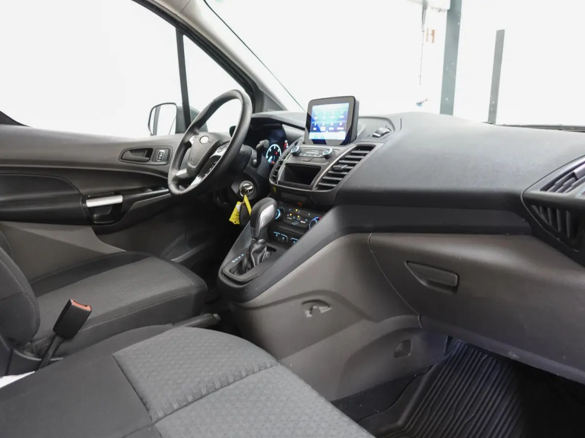 1.5 EcoBlue Automaat L2 Trend Navigatie Airco Camera Parkeersensoren Cruise Control Trekhaak Betimmering Lichtmetalen Velgen