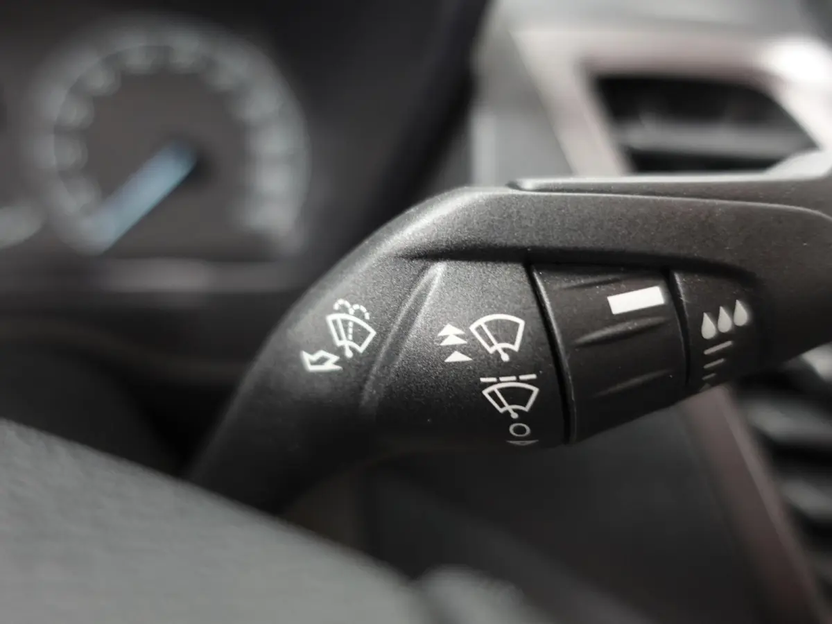 1.5 EcoBlue Automaat L2 Trend Navigatie Airco Camera Parkeersensoren Cruise Control Trekhaak Betimmering Lichtmetalen Velgen
