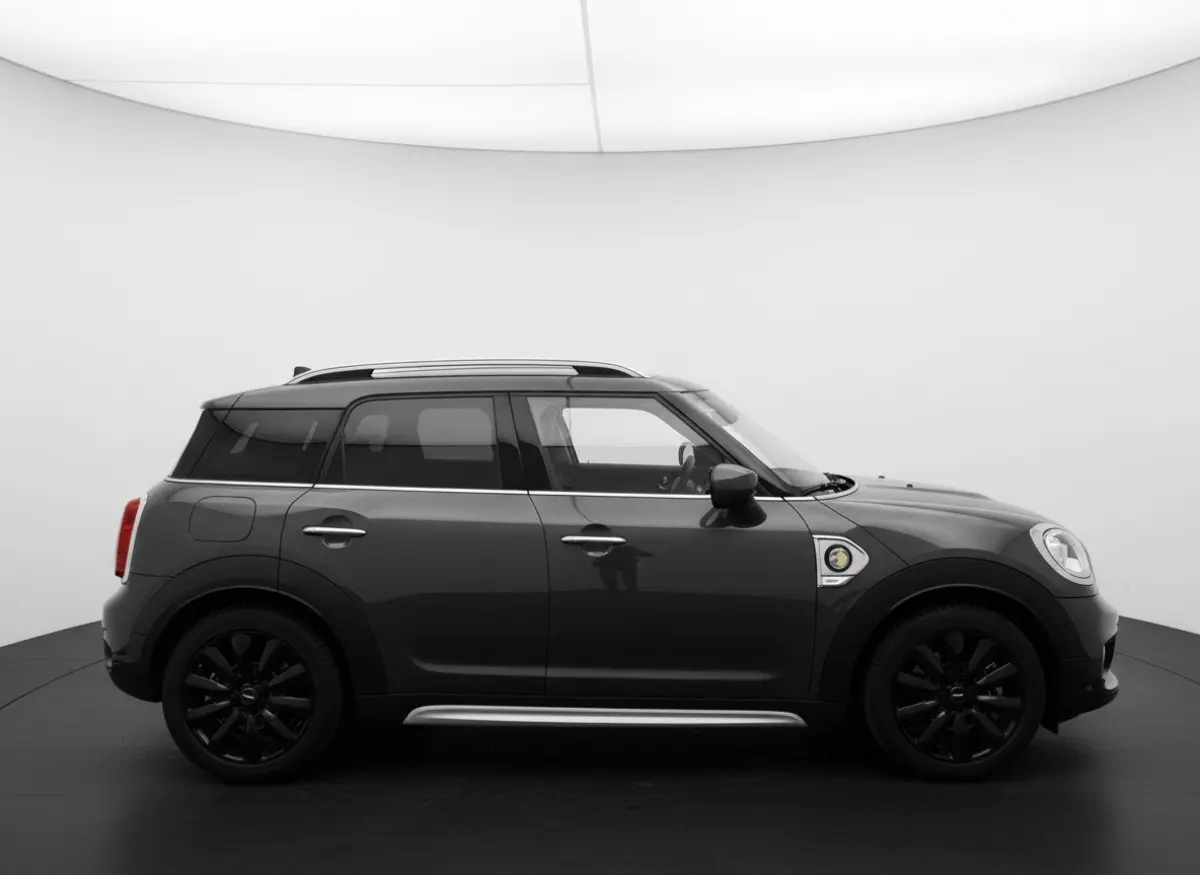 220PK HYBRID COOPER ALL4 CHILI SPORT LEDER/NAVI/CARPLAY/PANORAMADAK