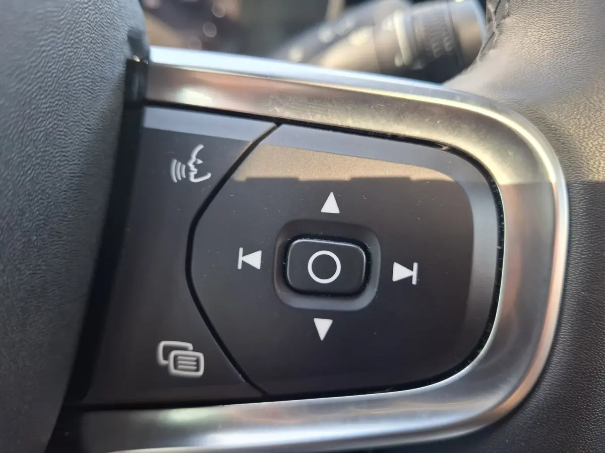 Recharge Plus 69 kWh | SoH 94.4% | Navigatie/Android/Apple Carplay |  LM Velgen 19" | Achteruitrijcamera | Voorstoelen Verwarmd | Warmtepomp | Cruise Control Adaptief |