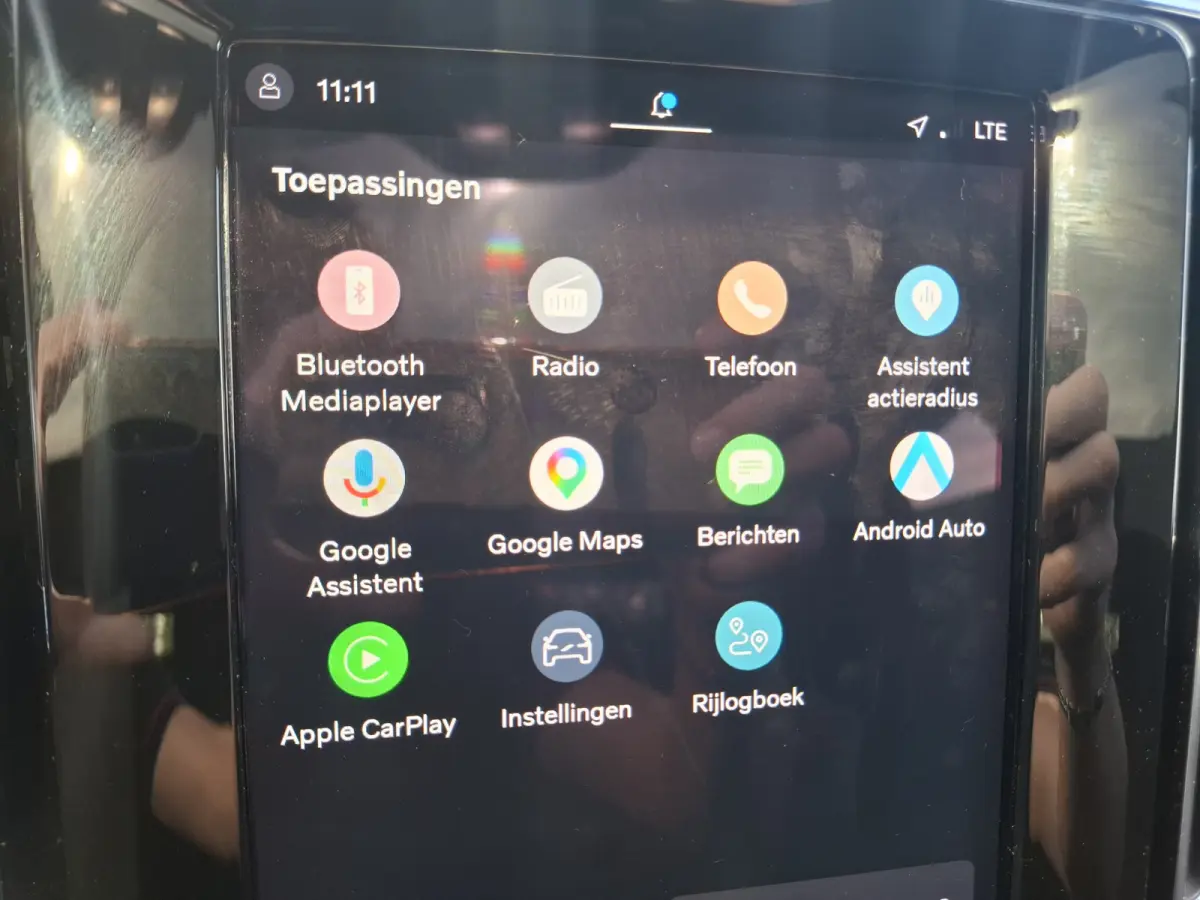 Recharge Plus 69 kWh | SoH 94.4% | Navigatie/Android/Apple Carplay |  LM Velgen 19" | Achteruitrijcamera | Voorstoelen Verwarmd | Warmtepomp | Cruise Control Adaptief |