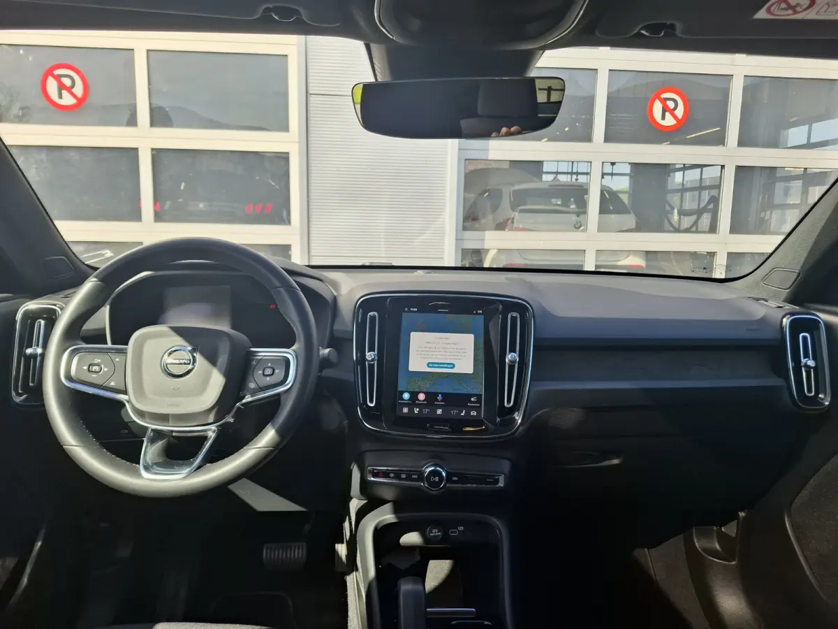Recharge Plus 69 kWh | SoH 94.4% | Navigatie/Android/Apple Carplay |  LM Velgen 19" | Achteruitrijcamera | Voorstoelen Verwarmd | Warmtepomp | Cruise Control Adaptief |