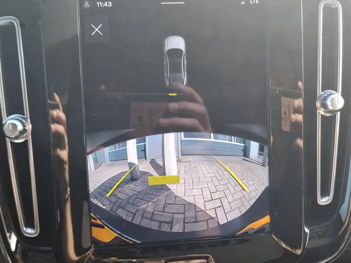 Recharge Plus 69 kWh | SoH 94.4% | Navigatie/Android/Apple Carplay |  LM Velgen 19" | Achteruitrijcamera | Voorstoelen Verwarmd | Warmtepomp | Cruise Control Adaptief |