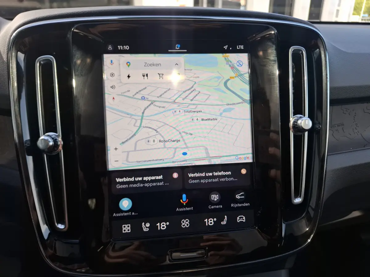 Recharge Plus 69 kWh | SoH 94.4% | Navigatie/Android/Apple Carplay |  LM Velgen 19" | Achteruitrijcamera | Voorstoelen Verwarmd | Warmtepomp | Cruise Control Adaptief |
