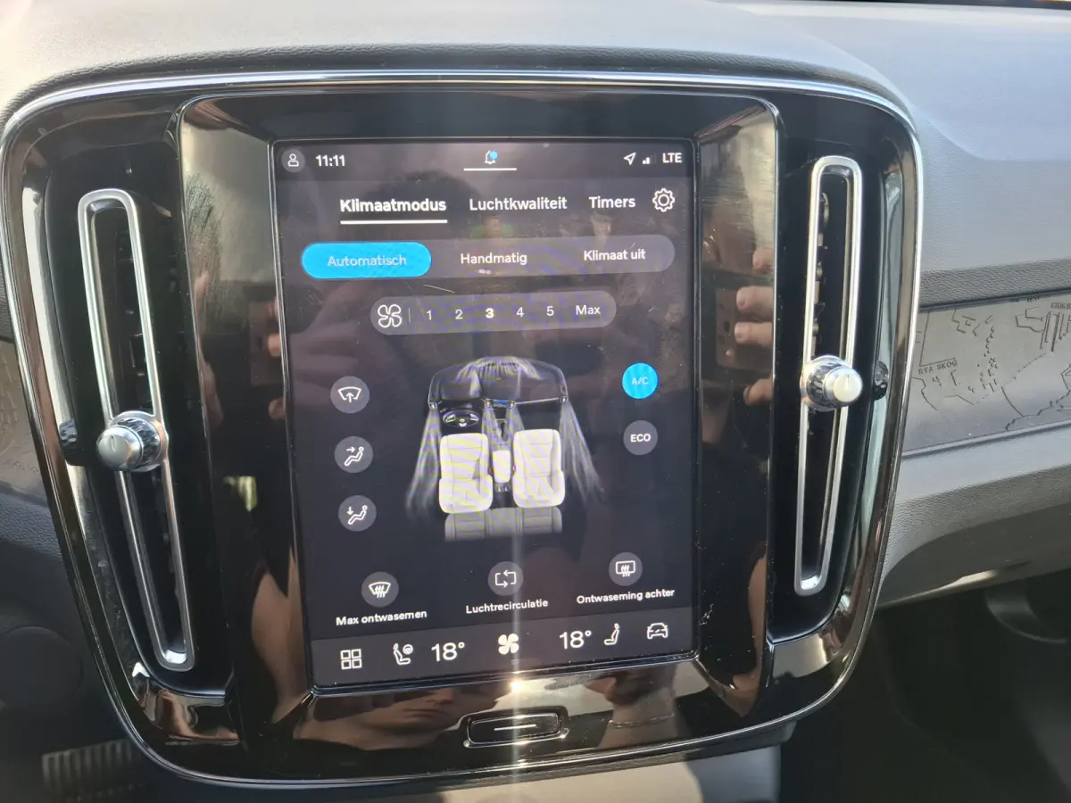 Recharge Plus 69 kWh | SoH 94.4% | Navigatie/Android/Apple Carplay |  LM Velgen 19" | Achteruitrijcamera | Voorstoelen Verwarmd | Warmtepomp | Cruise Control Adaptief |