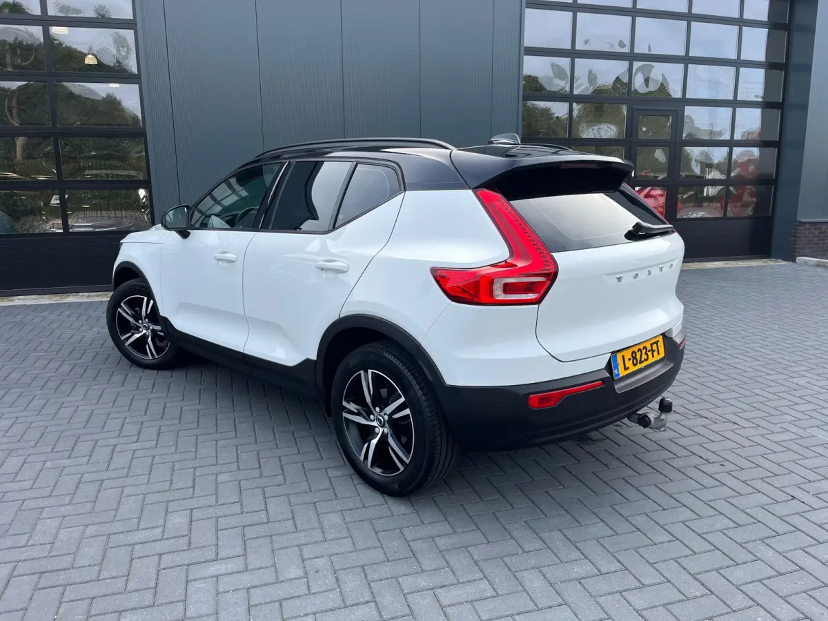 1.5 T2 Momentum NL.Auto/Two-Tone/Trekhaak/Camera/Stoelverw./Carplay/1Ste Eigenaar/Dealer Onderhouden
