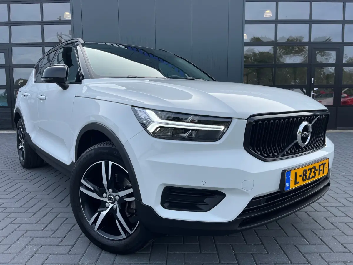 1.5 T2 Momentum NL.Auto/Two-Tone/Trekhaak/Camera/Stoelverw./Carplay/1Ste Eigenaar/Dealer Onderhouden