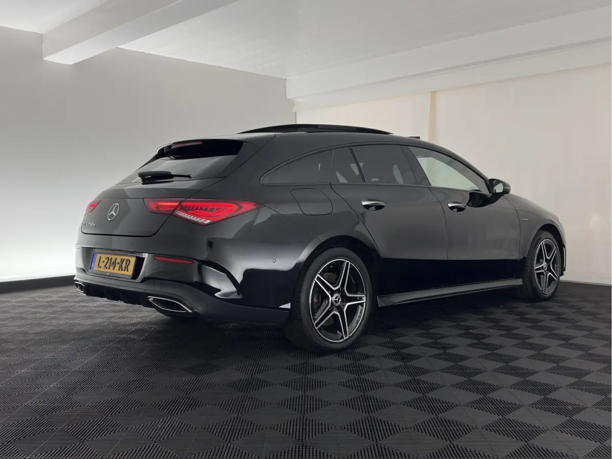 250 e AMG Limited Business Solution (Plug-in) {SoH-95%} (INCL-BTW) Aut. *PANO | LEATHER-MICROFIBRE | MEMORY-PACK | MULTIBEAM-LED | BLINDSPOT | HEATED-SPORTSEATS | AMBIENTLIGHT | KEYLESS | DI