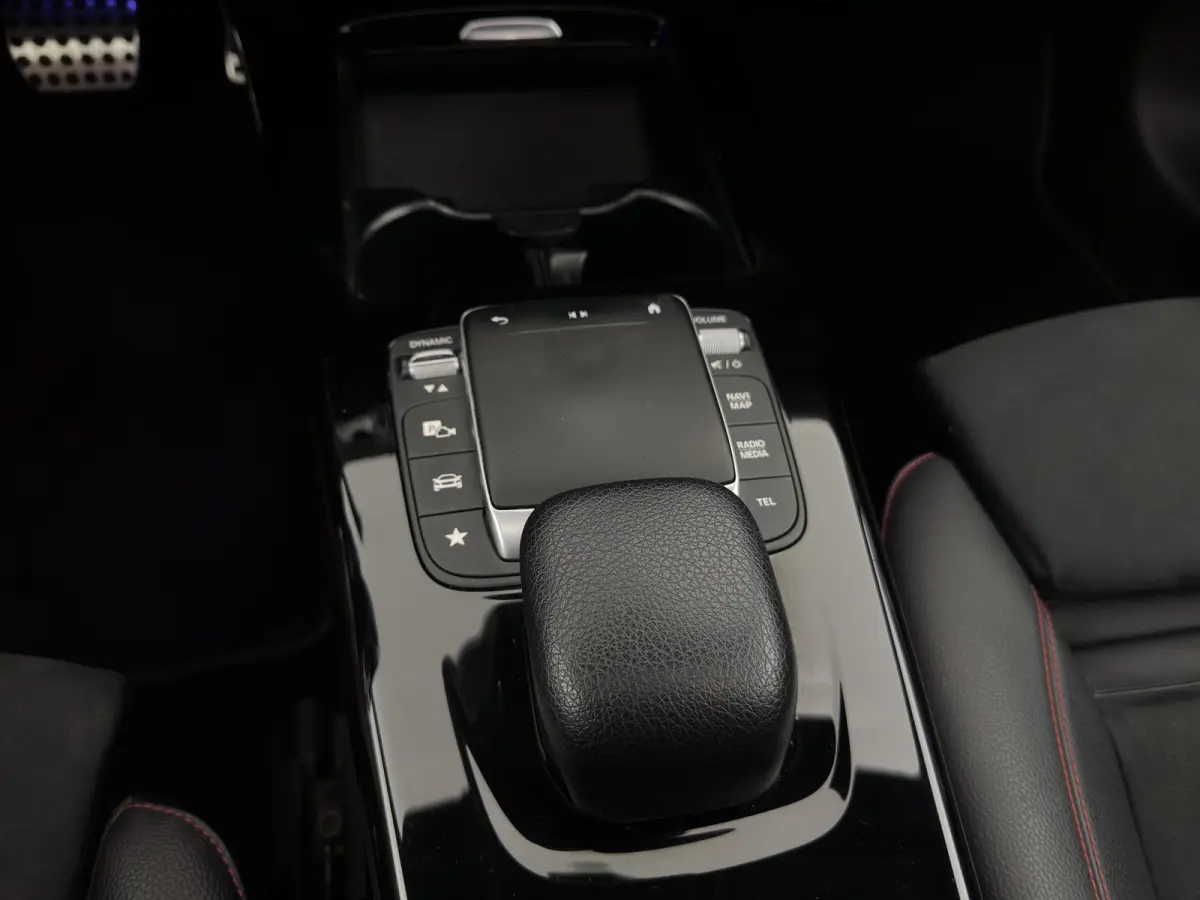 250 e AMG-Styling Limited Business Solution (Plug-in) {SoH-95%} (INCL-BTW) Aut. *PANO | LEATHER-MICROFIBRE | MEMORY-PACK | MULTIBEAM-LED | BLINDSPOT | HEATED-SPORTSEATS | AMBIENTLIGHT | KEYL