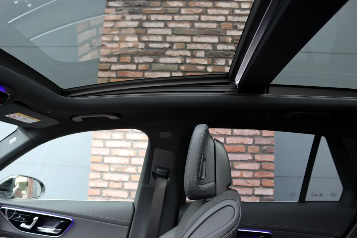 4MATIC AMG Line Premium+ | Distronic | Burmester | Panoramadak | Trekhaak | Memory | HUD | Verwarmd Stuurwiel | Surround Camera | Digital Light |