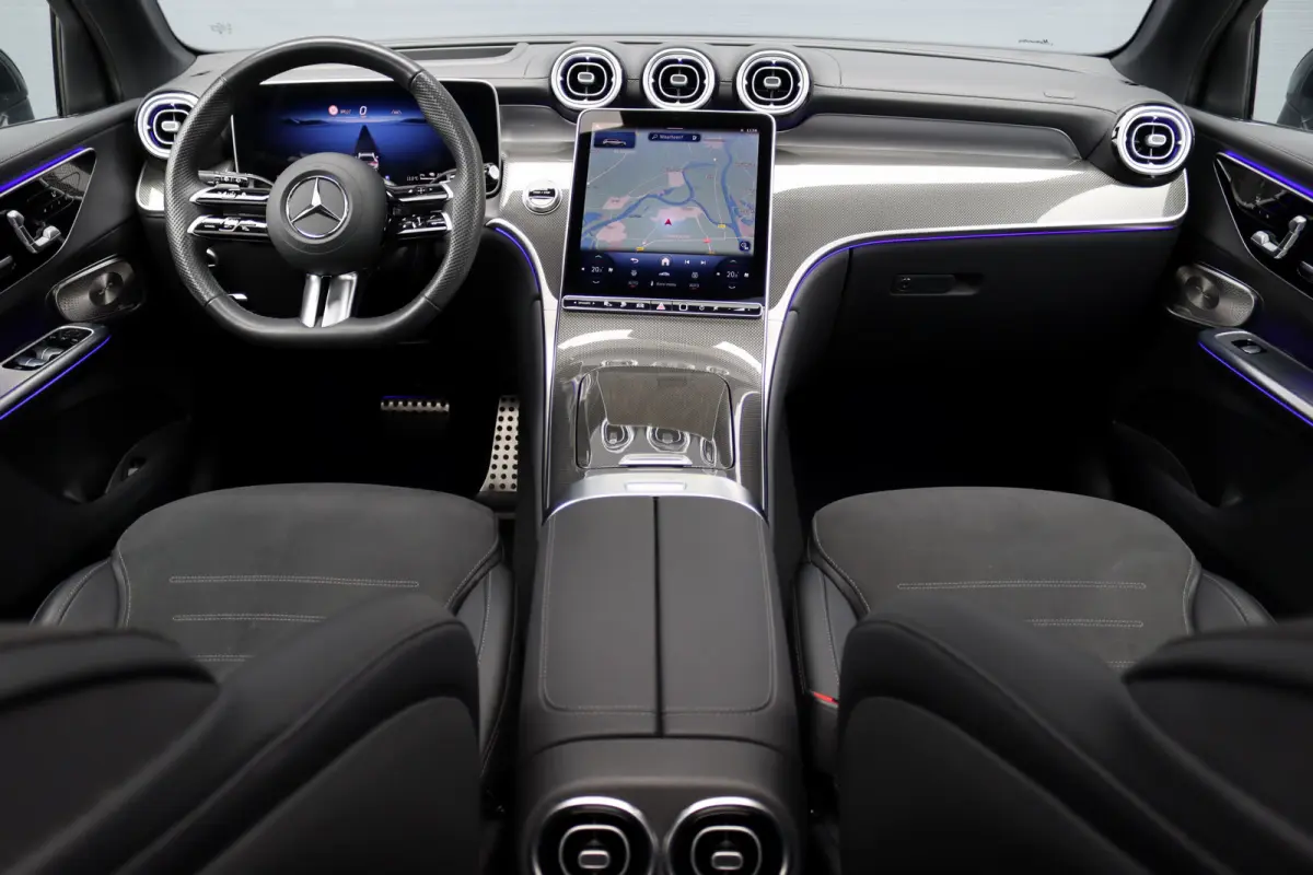 4MATIC AMG Line Premium+ | Distronic | Burmester | Panoramadak | Trekhaak | Memory | HUD | Verwarmd Stuurwiel | Surround Camera | Digital Light |