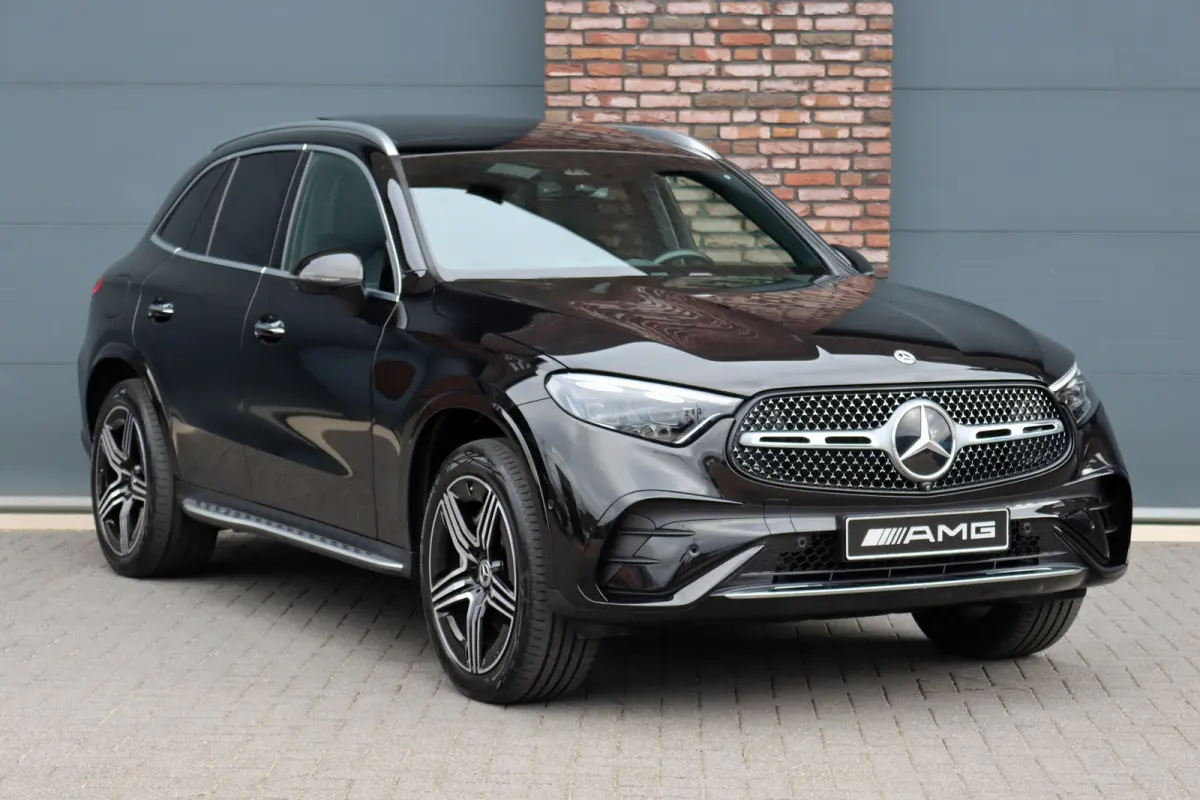 4MATIC AMG Line Premium+ | Distronic | Burmester | Panoramadak | Trekhaak | Memory | HUD | Verwarmd Stuurwiel | Surround Camera | Digital Light |