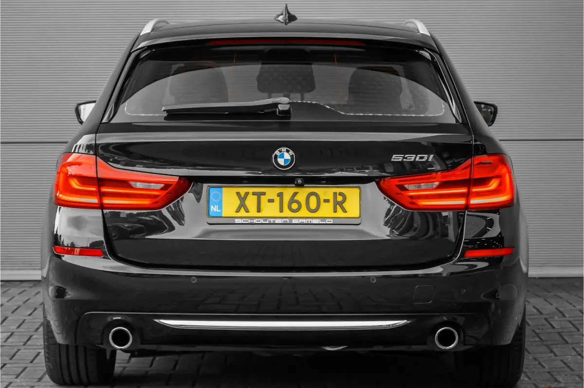 530i High Executive Luxury Pano Camera HiFi Leder ACC