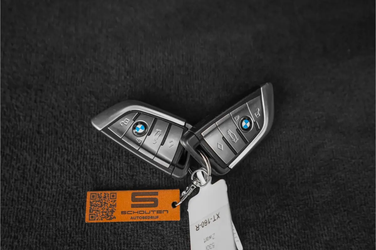 530i High Executive Luxury Pano Camera HiFi Leder ACC