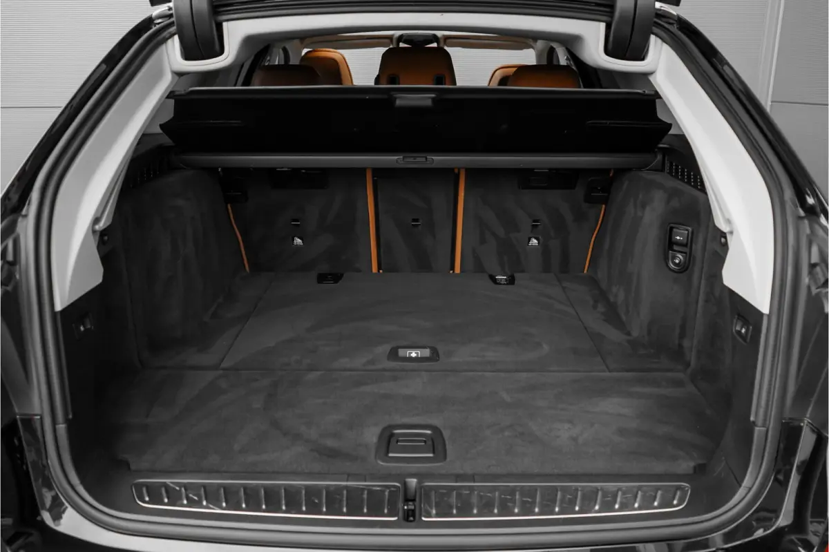 530i High Executive Luxury Pano Camera HiFi Leder ACC