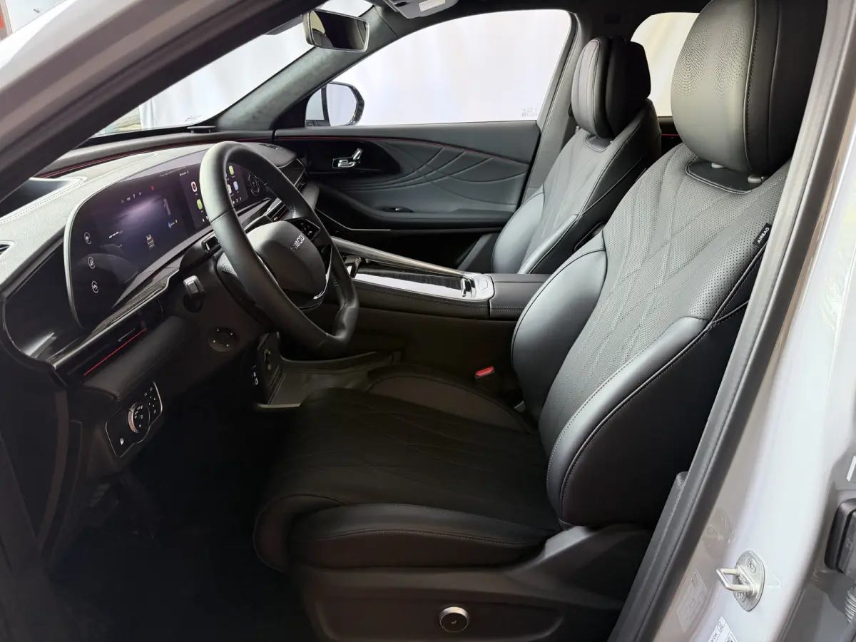 OMODA 9 PREMIUM AWD 538 PK 145 KM ELEC 1000 KM TOTAAL 4WD 4X4