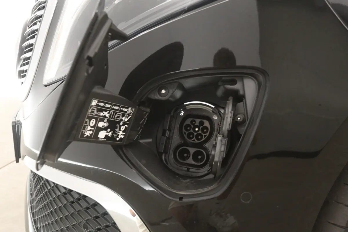 300 90 kWh Lang | Verwacht | 6 Zits | Snelladen | Clima | 2xSchuifdeur