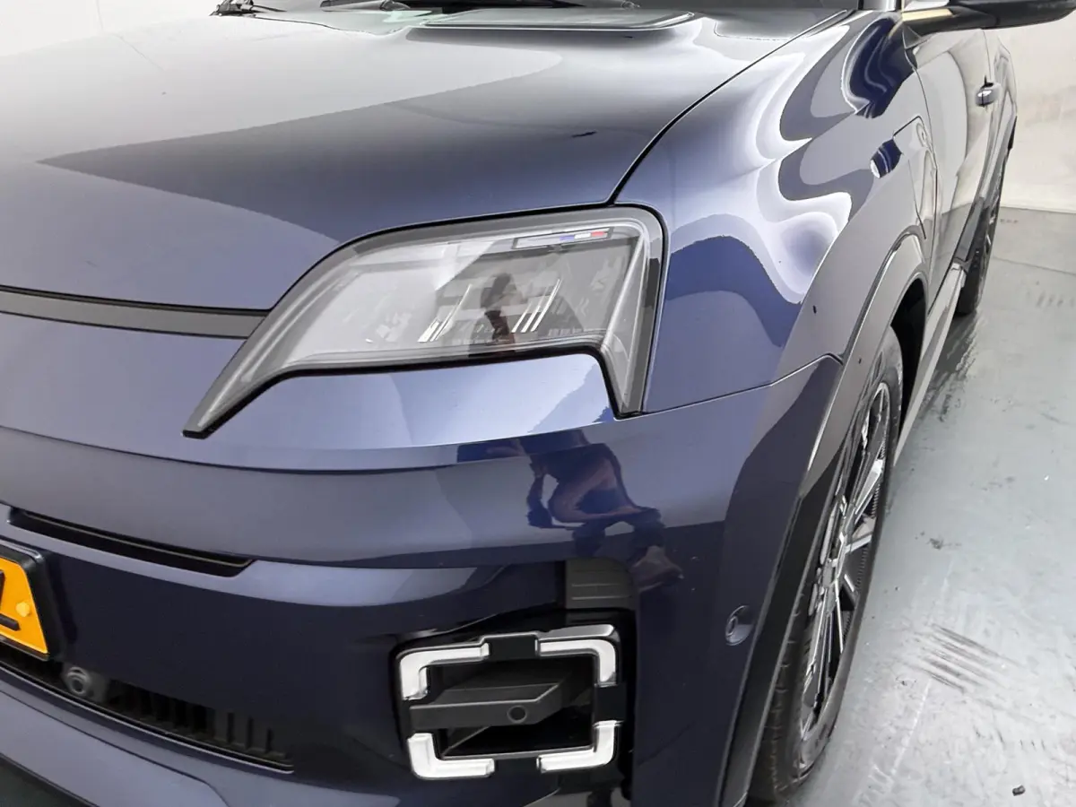 iconic cinq 150 pk comfort range | Harman Kardon | pack safety & advanced driving assist |