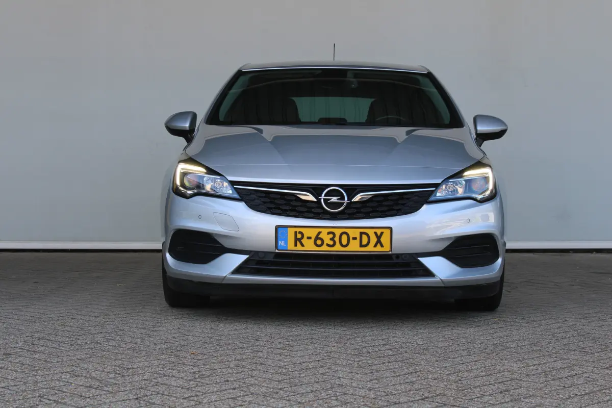 1.4 Edition 2020 | Navigatie | Cruise control | Parkeersensoren | Stoel- & stuurverwarming |