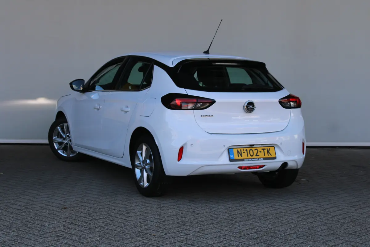 1.2 Elegance | Navigatie | Camera | LED koplampen | Apple Carplay |