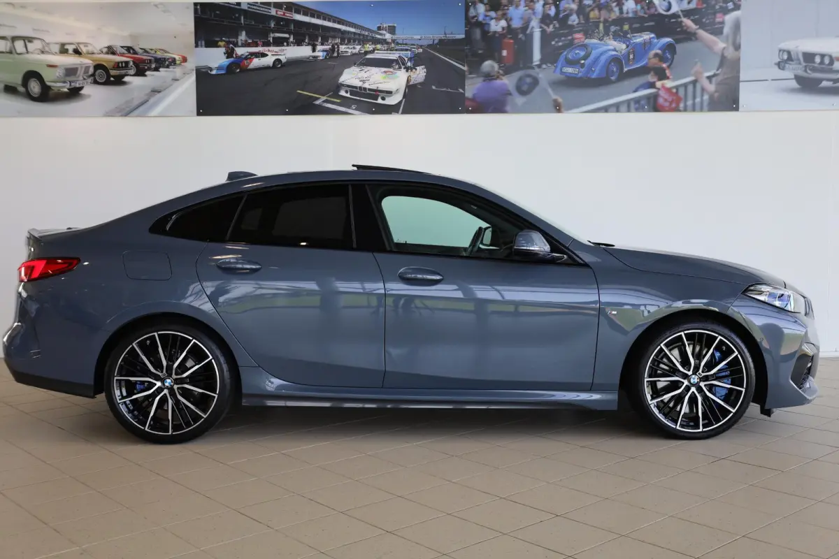 218i High Executive Edition | Panorama-dak | Active Cruise Control | Active Cruise Control | M Sportstoelen | Comfort Access |