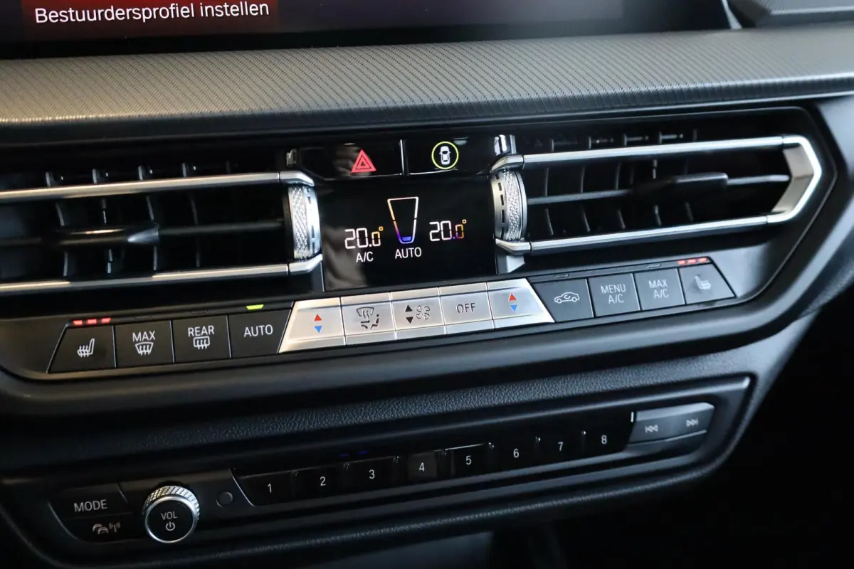218i High Executive Edition | Panorama-dak | Active Cruise Control | Active Cruise Control | M Sportstoelen | Comfort Access |