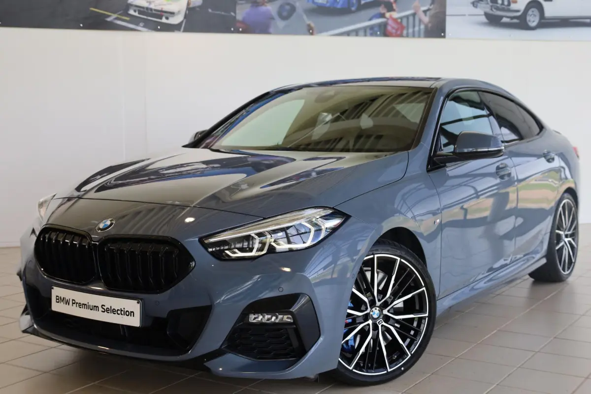 218i High Executive Edition | Panorama-dak | Active Cruise Control | Active Cruise Control | M Sportstoelen | Comfort Access |