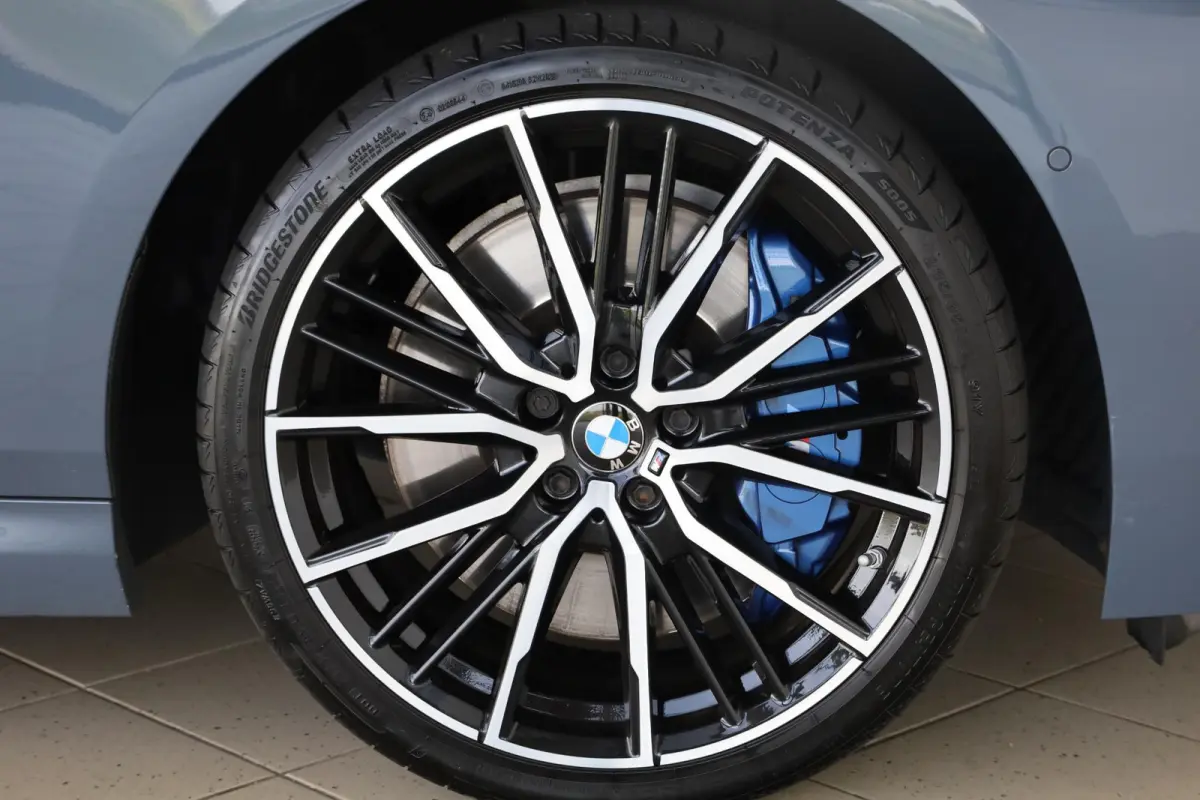 218i High Executive Edition | Panorama-dak | Active Cruise Control | Active Cruise Control | M Sportstoelen | Comfort Access |