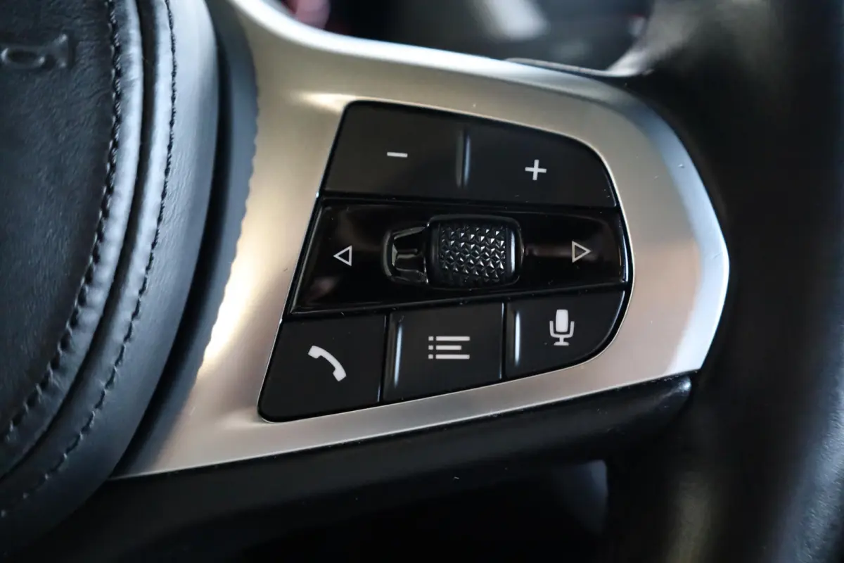 218i High Executive Edition | Panorama-dak | Active Cruise Control | Active Cruise Control | M Sportstoelen | Comfort Access |