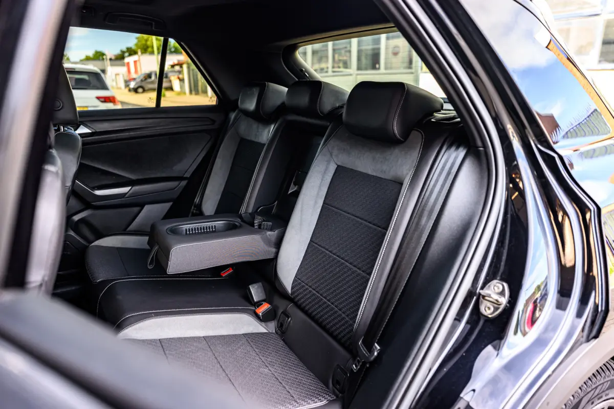2.0 TSI 4Motion R|Pano|Akrapovic|Carplay|Camera|Acc|Dode Hoek|Navi