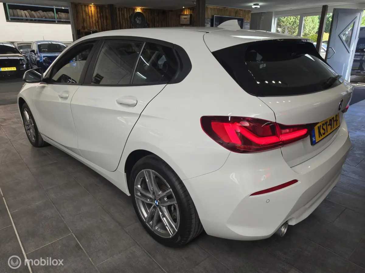 120i Executive|Carplay|Nieuwe Staat!