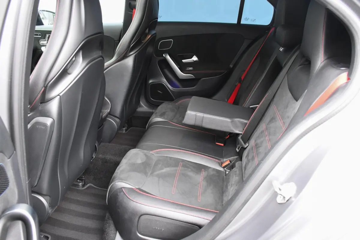 AMG 35 4MATIC Edition 1 Pano Schaalstoelen