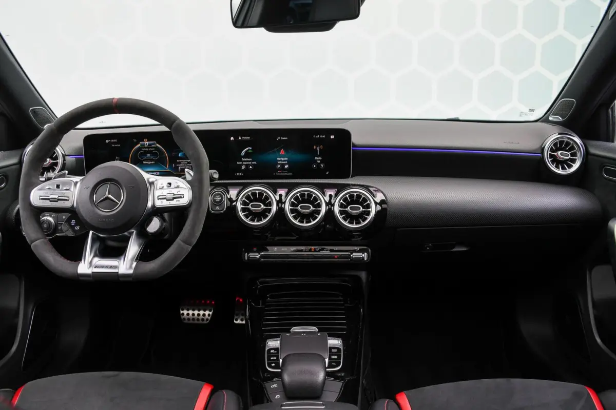 AMG 35 4MATIC Edition 1 Pano Schaalstoelen