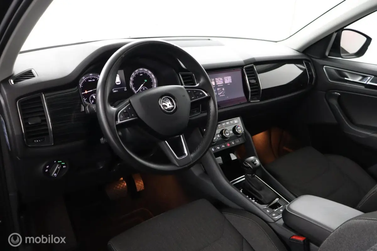 1.5 TSI Sportline Business 7p. PANO / TR.HAAK / STOELVERW. / CLIMA / NAVI /