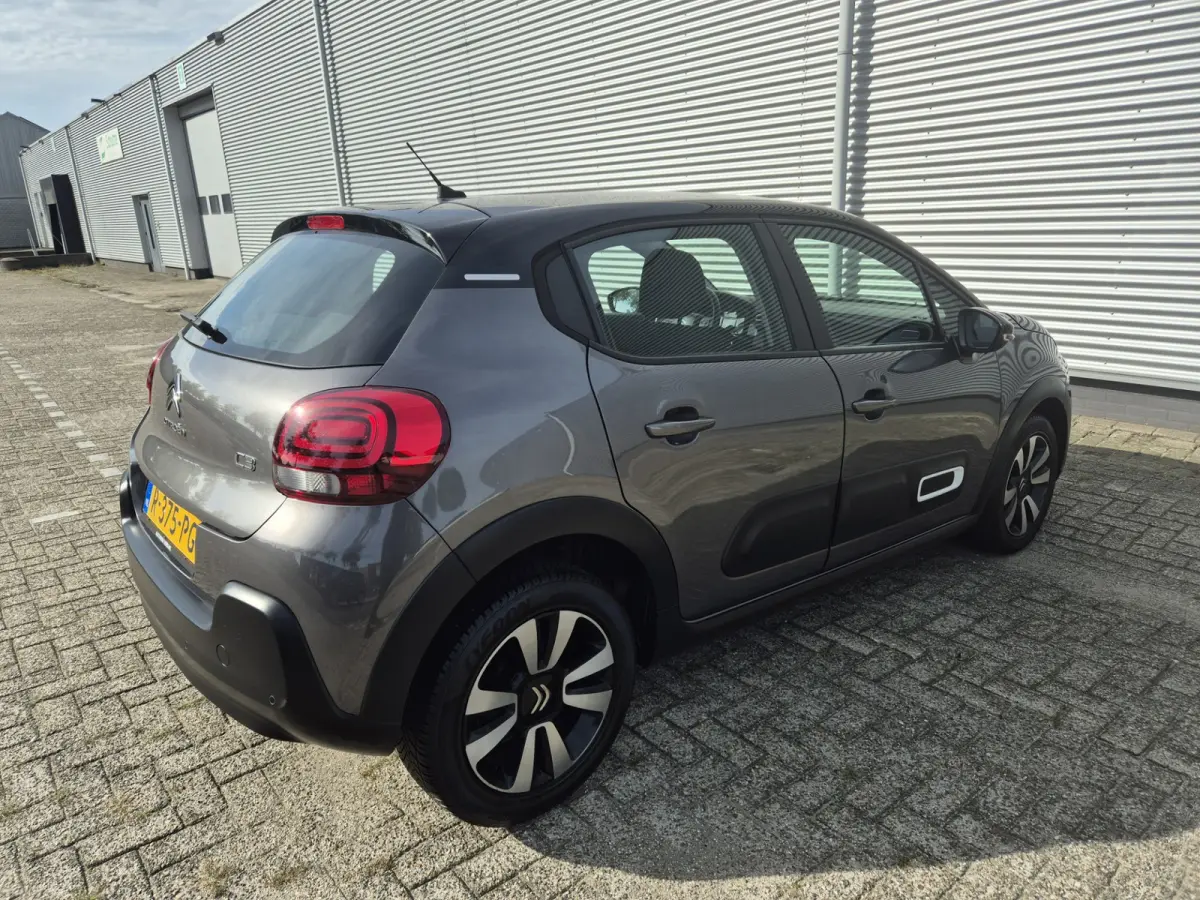 1.2 PureTech Shine,Navigatie/Carplay/Andriod,Achteruitrijcamera,parksensoren,LM velgen
