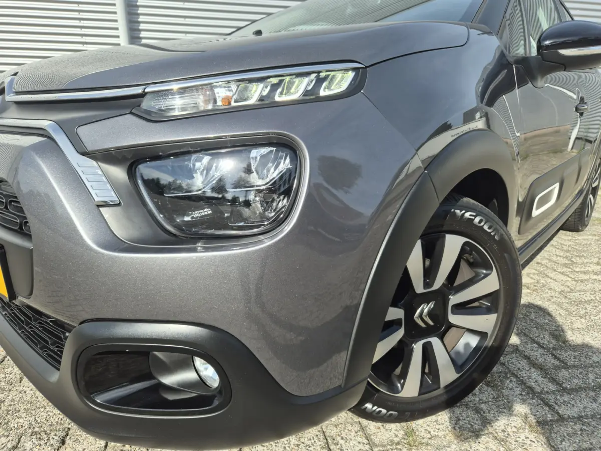 1.2 PureTech Shine,Navigatie/Carplay/Andriod,Achteruitrijcamera,parksensoren,LM velgen