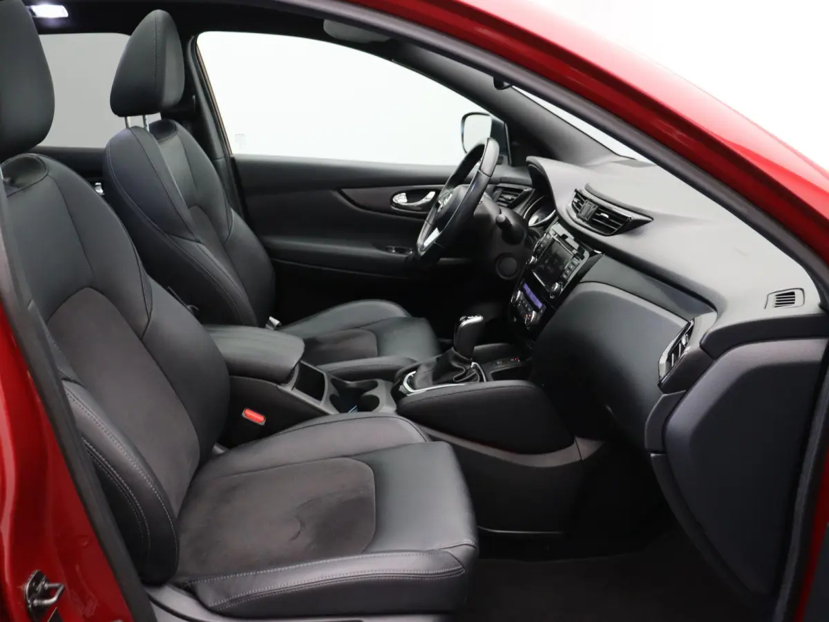158pk DIG-T N-Tec | Trekhaak 1500KG | Panormadak | Rondomzicht camera | Apple carplay | Dual Zone climate control | Adaptive cruise control |