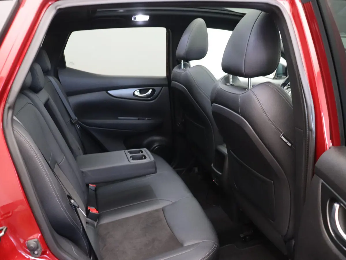 158pk DIG-T N-Tec | Trekhaak 1500KG | Panormadak | Rondomzicht camera | Apple carplay | Dual Zone climate control | Adaptive cruise control |