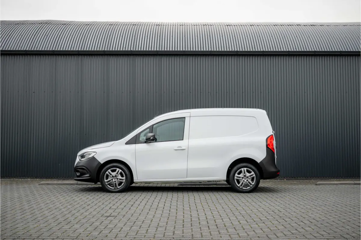 108 CDI L1 Pro | LED | 1e Eigenaar | Camera | Carplay | Cruise | Airco