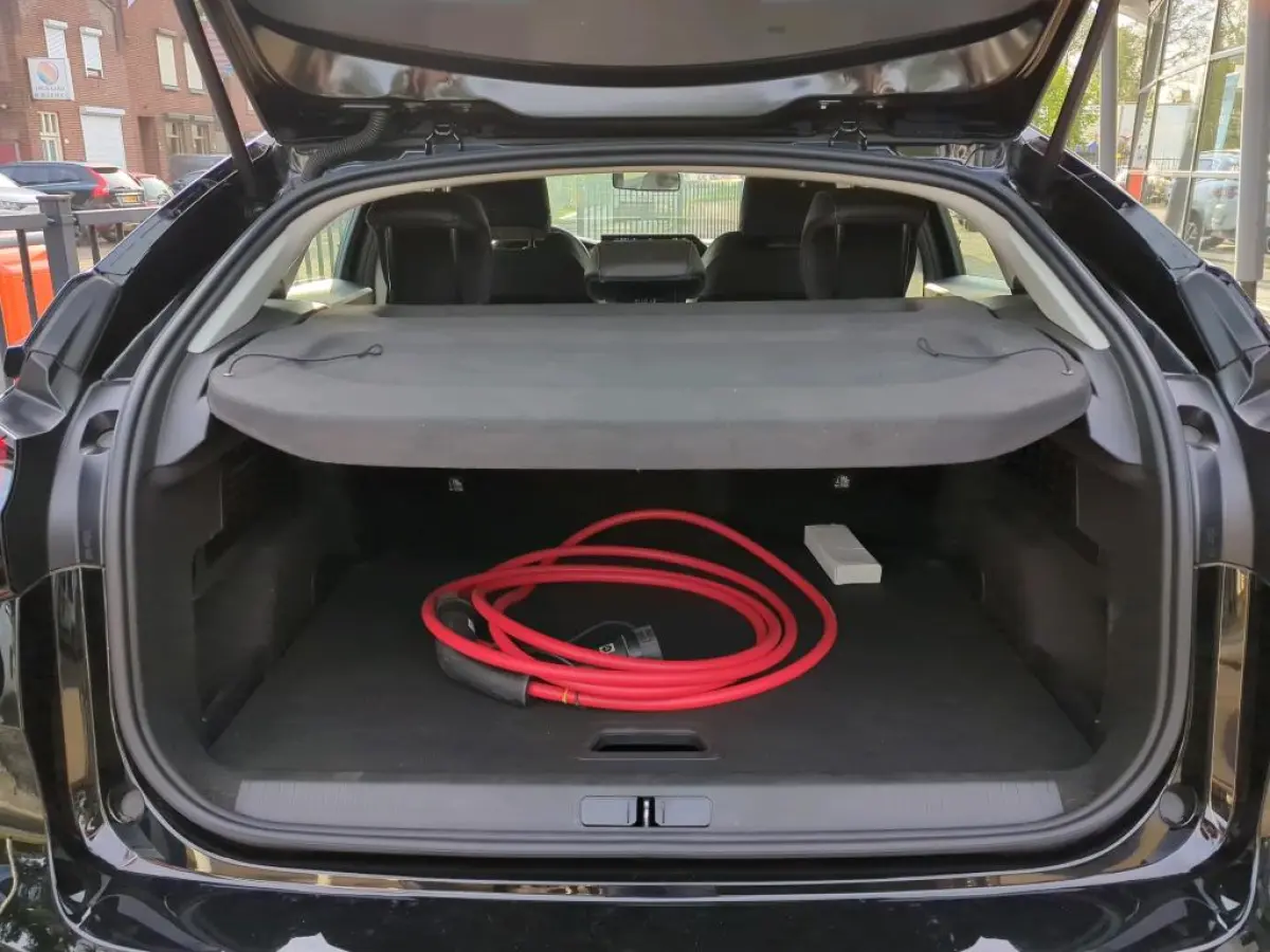 Feel Pack 50 kWh 96,94% SoH! | Apple Carplay/Android Auto | Camera | Stoelverwarming | Navigatie | Climate Control