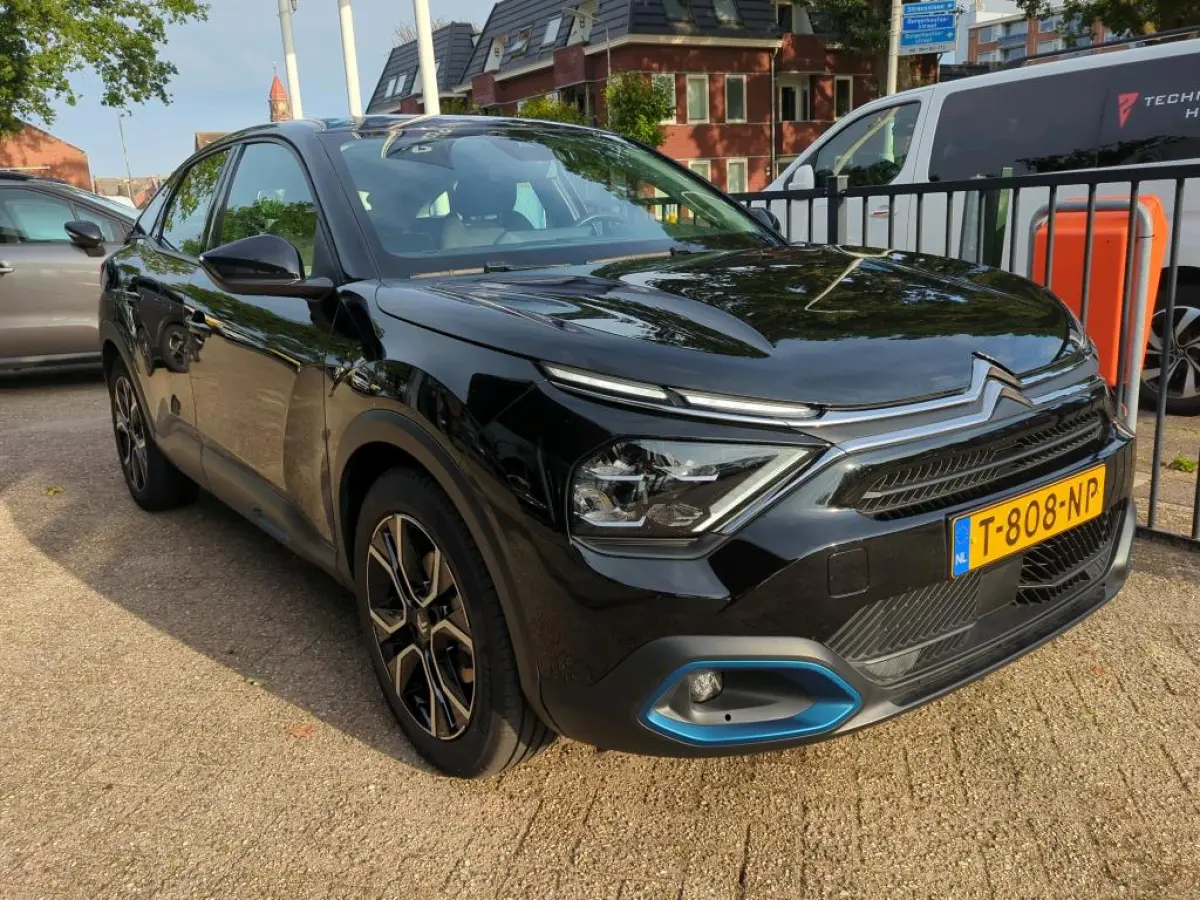 Feel Pack 50 kWh 96,94% SoH! | Apple Carplay/Android Auto | Camera | Stoelverwarming | Navigatie | Climate Control