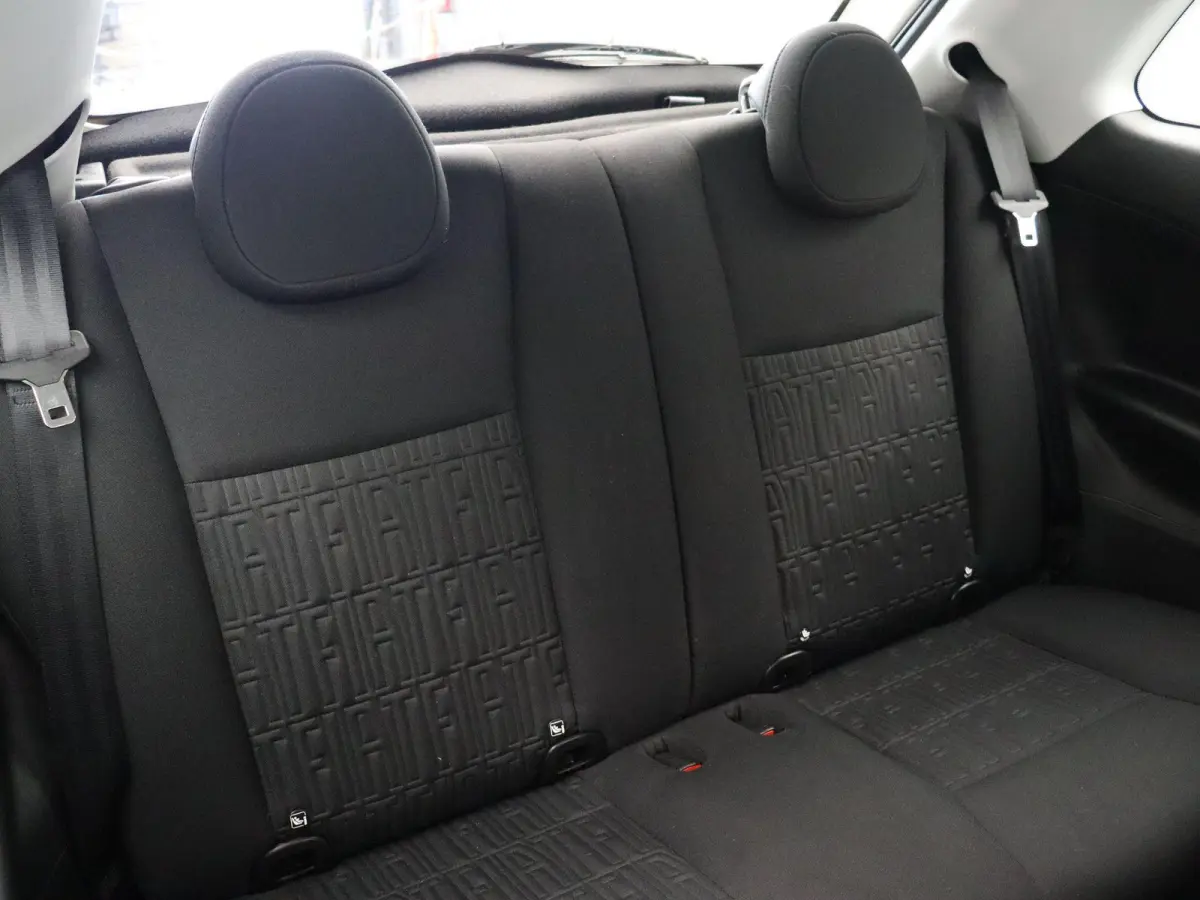 Icon | 320km WLTP | 85KWh Snelladen | Cruise control | SOH 94% |