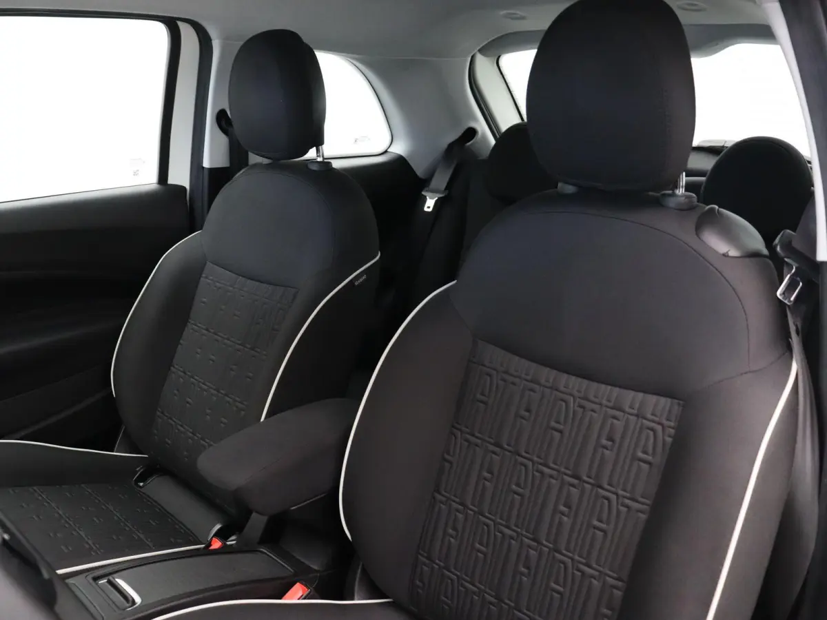 Icon | 320km WLTP | 85KWh Snelladen | Cruise control | SOH 94% |