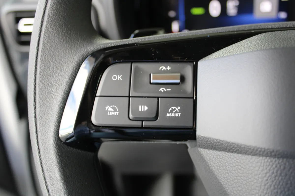 50 kWh L2 | 8 Jaar garantie | Laadruimtebetimmering | Navigatie | Camera | Climate control | Cruise control |